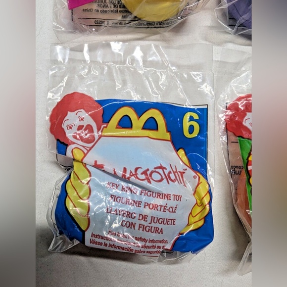 1998 TAMAGOTCHI KEYCHAIN MCDONALDS HAPPY MEAL TOYS 1-8 Bundle - Picture 9 of 11